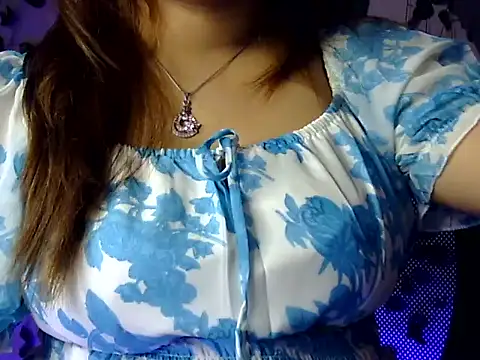 Aaliya02 online show from January 31, 8:18 pm