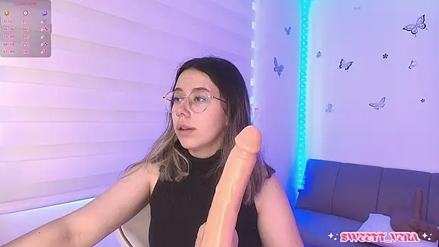 sweettvera online show from April 25, 1:41 pm