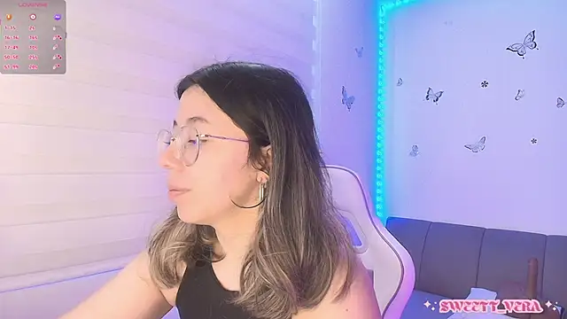 sweettvera online show from May 1, 1:59 pm