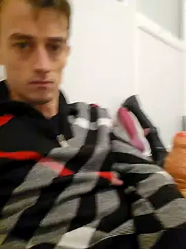 Snapshot of Chrisou73 chatting on February 14, 4:15 pm Chrisou73 online show from February 14, 4:15 pm