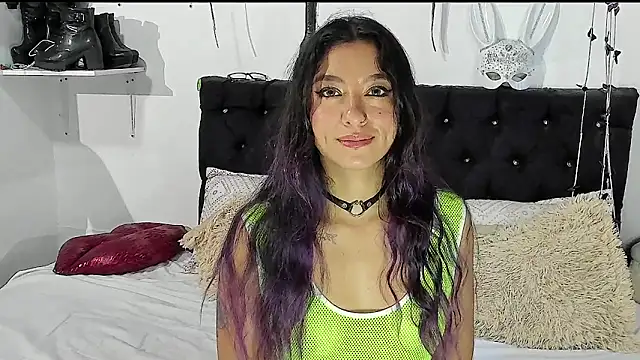 Snapshot of ValeryTatto chatting on April 13, 3:39 pm ValeryTatto online show from April 13, 3:39 pm
