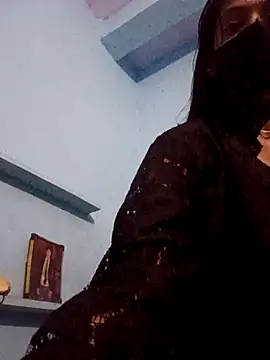 Snapshot of Rashmi-Kavya chatting on September 26, 8:35 pm Rashmi-Kavya online show from September 26, 8:35 pm