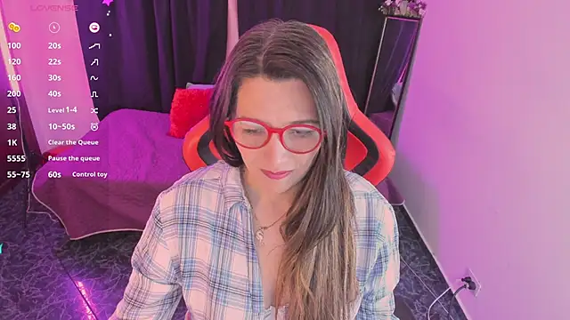 Hanna MA online show from May 8, 2:44 pm