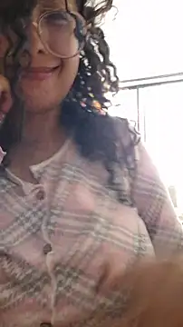 Snapshot of LondonHilton chatting on April 12, 3:06 pm LondonHilton online show from April 12, 3:06 pm