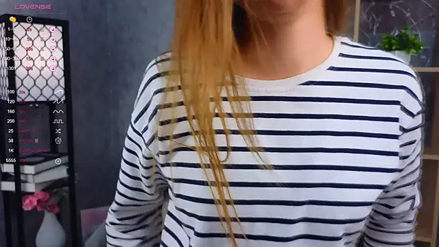 ElenoreReth online show from October 24, 1:57 am