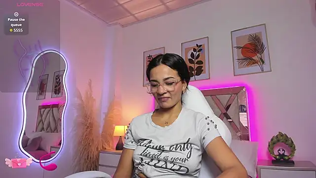 akira 09  online show from November 11, 12:16 pm