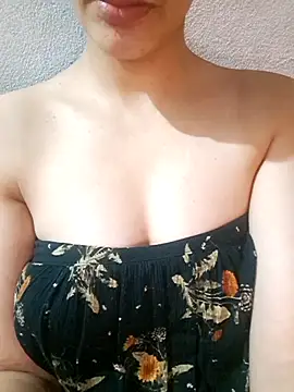 Snapshot of Saphira- chatting on September 26, 7:29 pm Saphira- online show from September 26, 7:29 pm