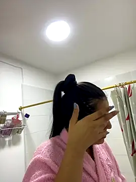 IsabellaJoness  online show from October 18, 11:11 am