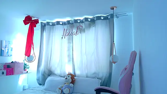 Snapshot of Nallah_ chatting on February 22, 1:20 pm Nallah online show from February 22, 1:20 pm