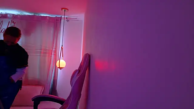 Snapshot of Nallah_ chatting on March 6, 1:18 pm Nallah online show from March 6, 1:18 pm