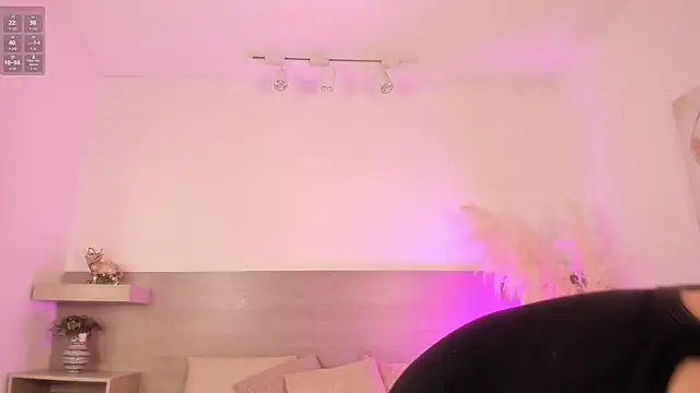 Ivana Hall online show from September 29, 7:51 pm