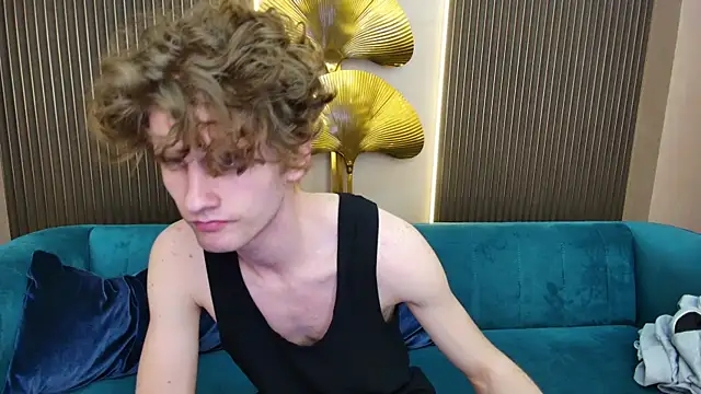 Snapshot of George_Lust chatting on October 2, 8:27 pm George Lust online show from October 2, 8:27 pm