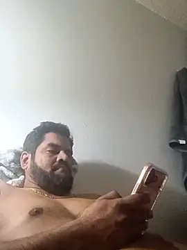 Snapshot of theking1_1 chatting on February 7, 6:39 am theking1 1 online show from February 7, 6:39 am