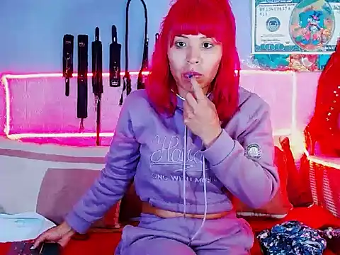 mylygrey online show from February 4, 4:35 pm