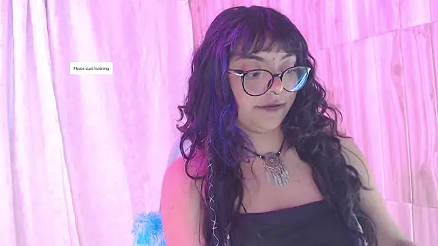 Snapshot of Kimy_c chatting on September 24, 6:33 pm Kimy c online show from September 24, 6:33 pm