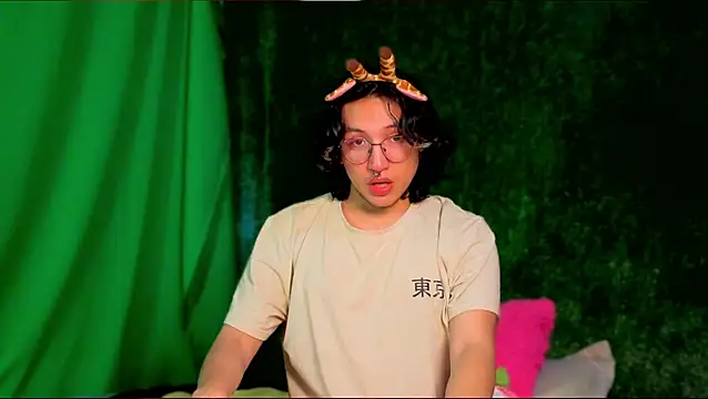 Snapshot of -BlueOpal- chatting on October 10, 6:40 pm -BlueOpal- online show from October 10, 6:40 pm