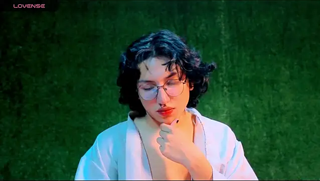 Snapshot of -BlueOpal- chatting on November 12, 7:57 pm -BlueOpal- online show from November 12, 7:57 pm