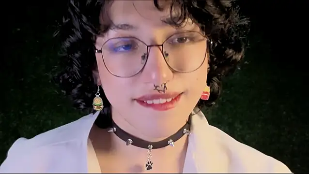 Snapshot of -BlueOpal- chatting on December 1, 9:31 pm -BlueOpal- online show from December 1, 9:31 pm