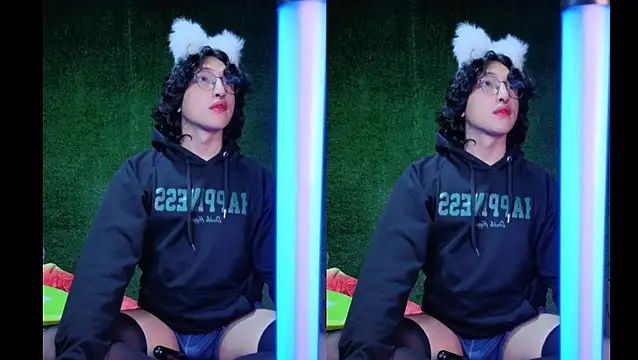 Snapshot of -BlueOpal- chatting on December 17, 2:56 pm -BlueOpal- online show from December 17, 2:56 pm