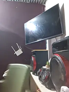 hot-mom22 online show from December 1, 10:53 am