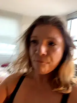 Snapshot of Seturselfonfire chatting on September 30, 10:15 pm Seturselfonfire online show from September 30, 10:15 pm