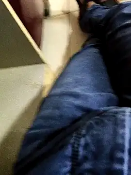 Snapshot of 123Imranshaik123 chatting on March 15, 3:34 am 123Imranshaik123 online show from March 15, 3:34 am