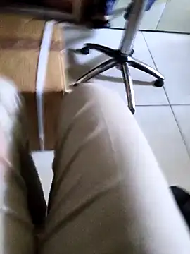 Snapshot of 123Imranshaik123 chatting on March 19, 4:05 am 123Imranshaik123 online show from March 19, 4:05 am