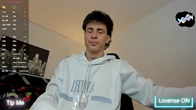 Snapshot of iammariano chatting on January 6, 2:48 am iammariano online show from January 6, 2:48 am