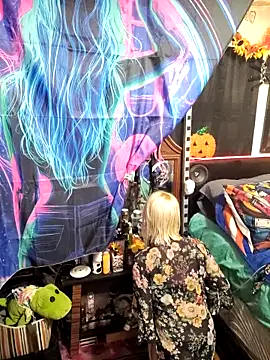 blondebarbiebae online show from November 20, 10:20 pm