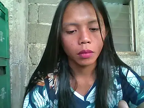Snapshot of Kim25xxxx chatting on October 2, 1:45 am Kim25xxxx online show from October 2, 1:45 am