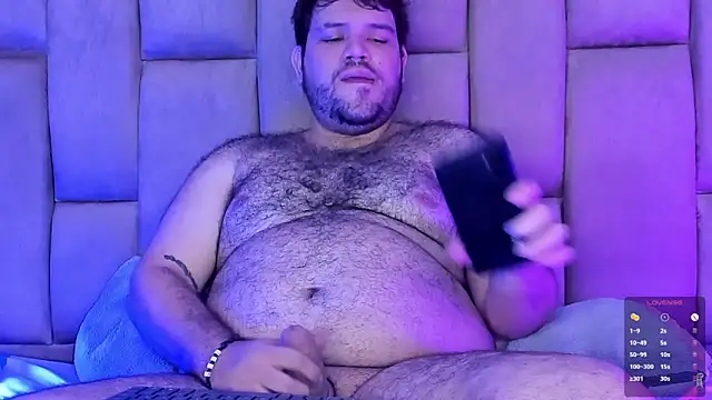 big bearr online show from May 17, 5:05 am