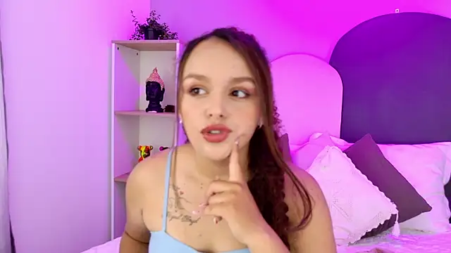 CamilaGomez149 online show from May 6, 8:58 pm