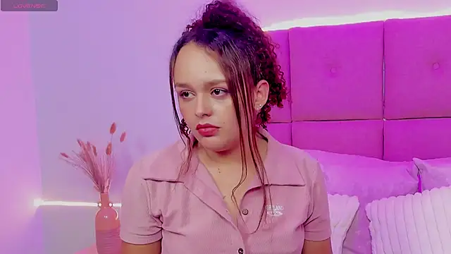 CamilaGomez149 online show from May 10, 1:55 am