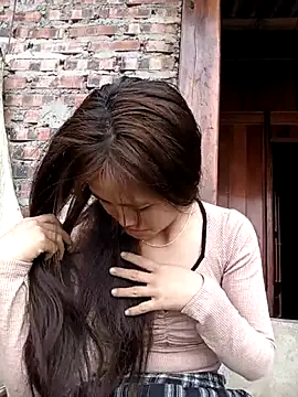 Mai lovely online show from March 17, 7:23 am