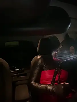 Snapshot of imslutforanyone chatting on November 1, 3:52 am imslutforanyone online show from November 1, 3:52 am