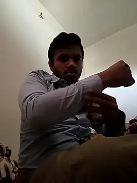 Snapshot of SilentTerr chatting on January 14, 7:58 am SilentTerr online show from January 14, 7:58 am