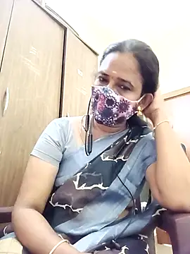 Snapshot of tamil_Boomika chatting on April 7, 1:39 am tamil Boomika online show from April 7, 1:39 am