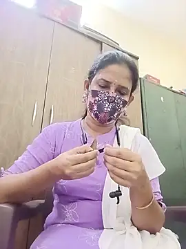 Snapshot of tamil_Boomika chatting on June 16, 2:25 am tamil Boomika online show from June 16, 2:25 am