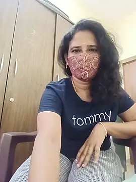 Snapshot of tamil_Boomika chatting on June 30, 2:34 am tamil Boomika online show from June 30, 2:34 am