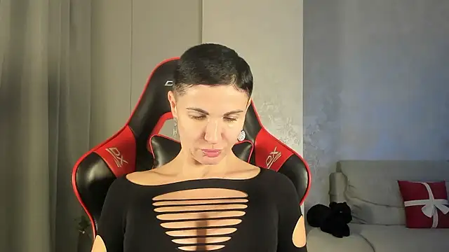 Angel iam online show from January 14, 6:24 pm