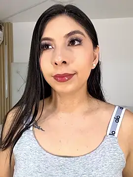 Ashley-Whitee online show from January 17, 4:11 pm