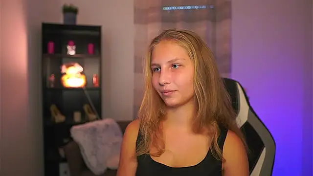 emmie murray online show from October 25, 1:18 pm