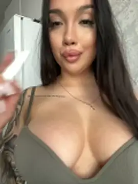 kiss Lissa online show from March 25, 1:17 pm