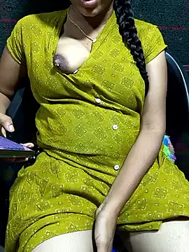 Snapshot of telugu_modal_divya chatting on April 4, 3:05 am telugu modal divya online show from April 4, 3:05 am