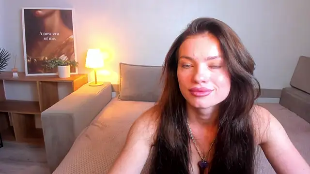 Snapshot of EmmaLuckyy chatting on September 25, 9:02 am EmmaLuckyy online show from September 25, 9:02 am