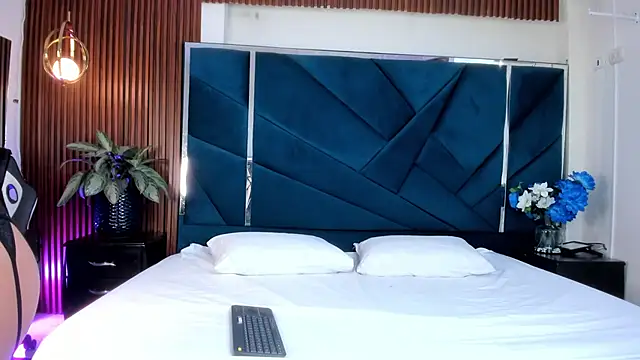 Snapshot of SamanthaElis chatting on October 11, 2:04 pm SamanthaElis online show from October 11, 2:04 pm