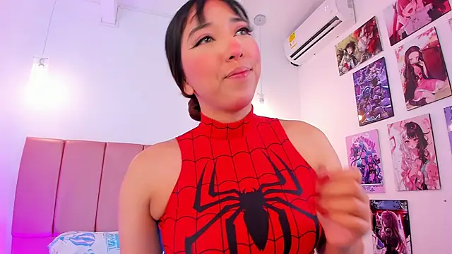 Snapshot of emily__walker chatting on February 27, 4:23 am emily walker online show from February 27, 4:23 am