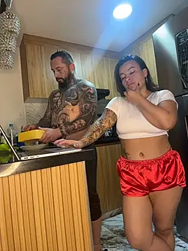 liz and thiago online show from October 3, 12:51 am