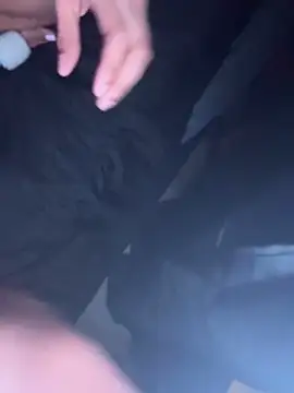 YeahhhitsBreezy online show from December 23, 7:28 am