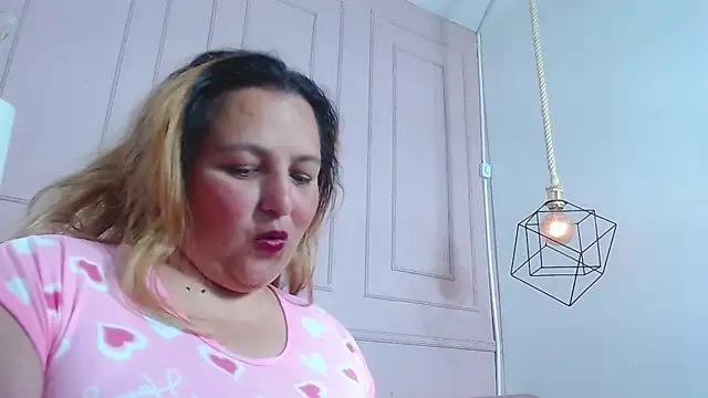 Snapshot of SweetRouse__ chatting on September 24, 2:53 pm SweetRouse online show from September 24, 2:53 pm